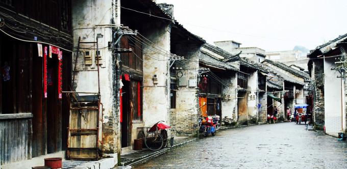 李湘直播二手物品翻车!天价手套毛巾引网友群嘲,她到底怎么想?